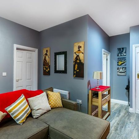 Stockton Town Centre Spacious Apartment Free Parking And Wifi Eksteriør bilde